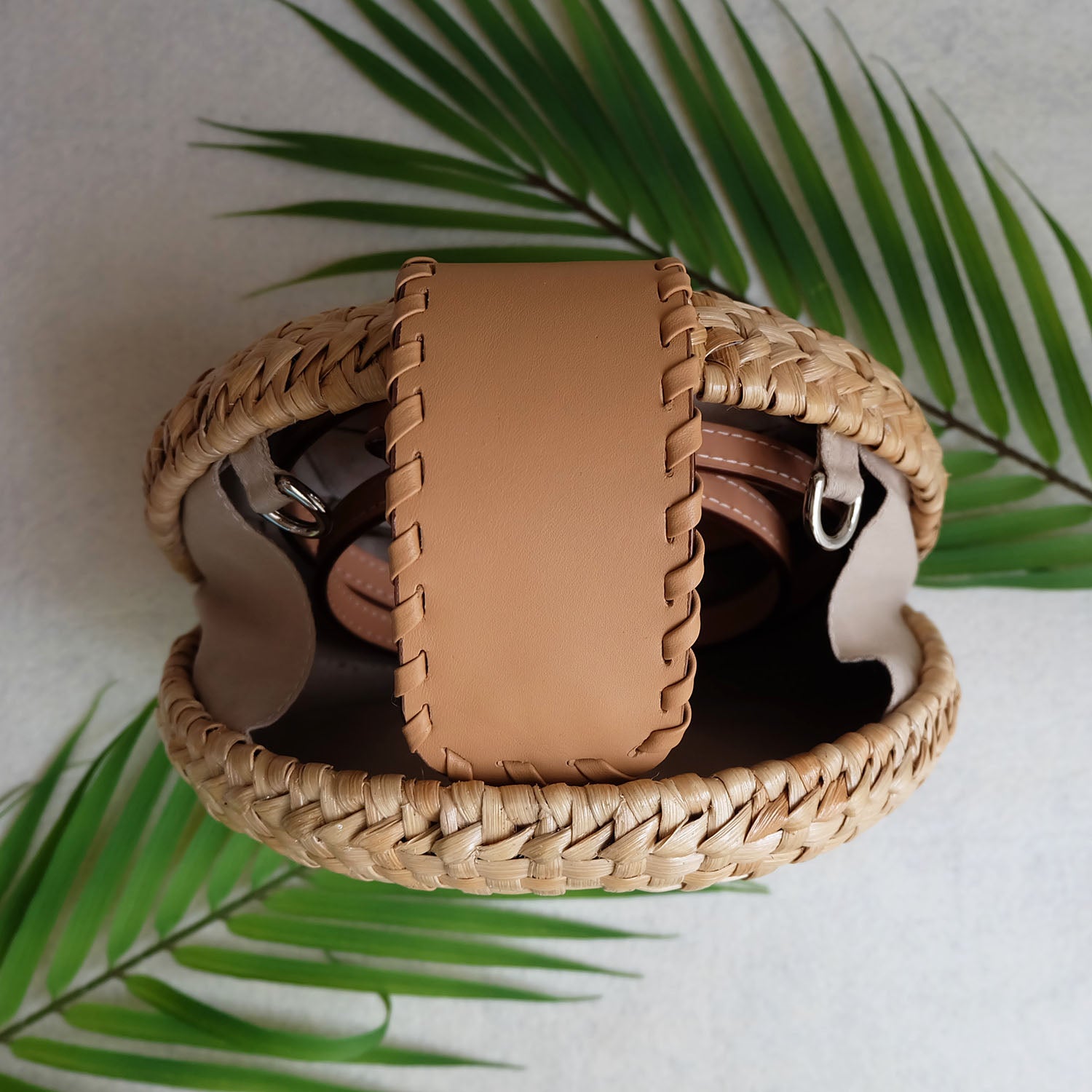 "Luna" Rattan Crossbody