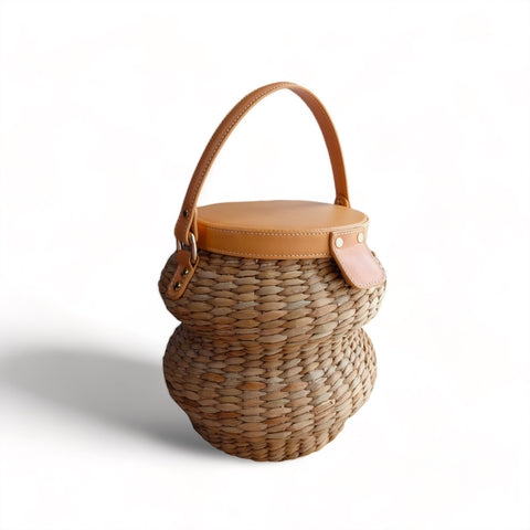 "Amelie" Curved Seagrass Bucket